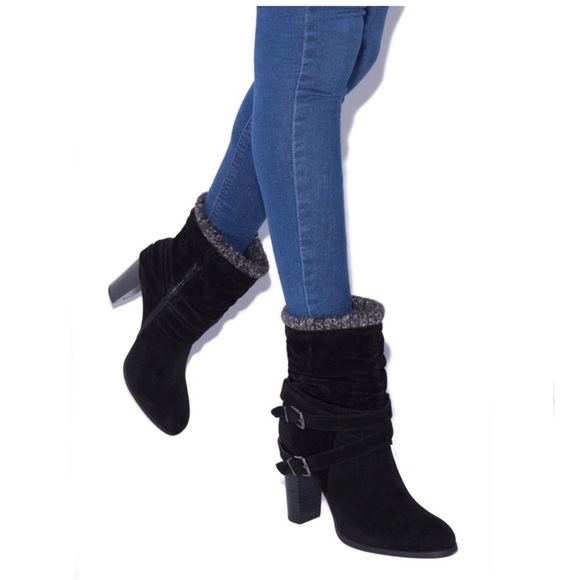 Black Faux-Suede Sweater Heeled Bootie Size 8, NIB - Picture 4 of 4